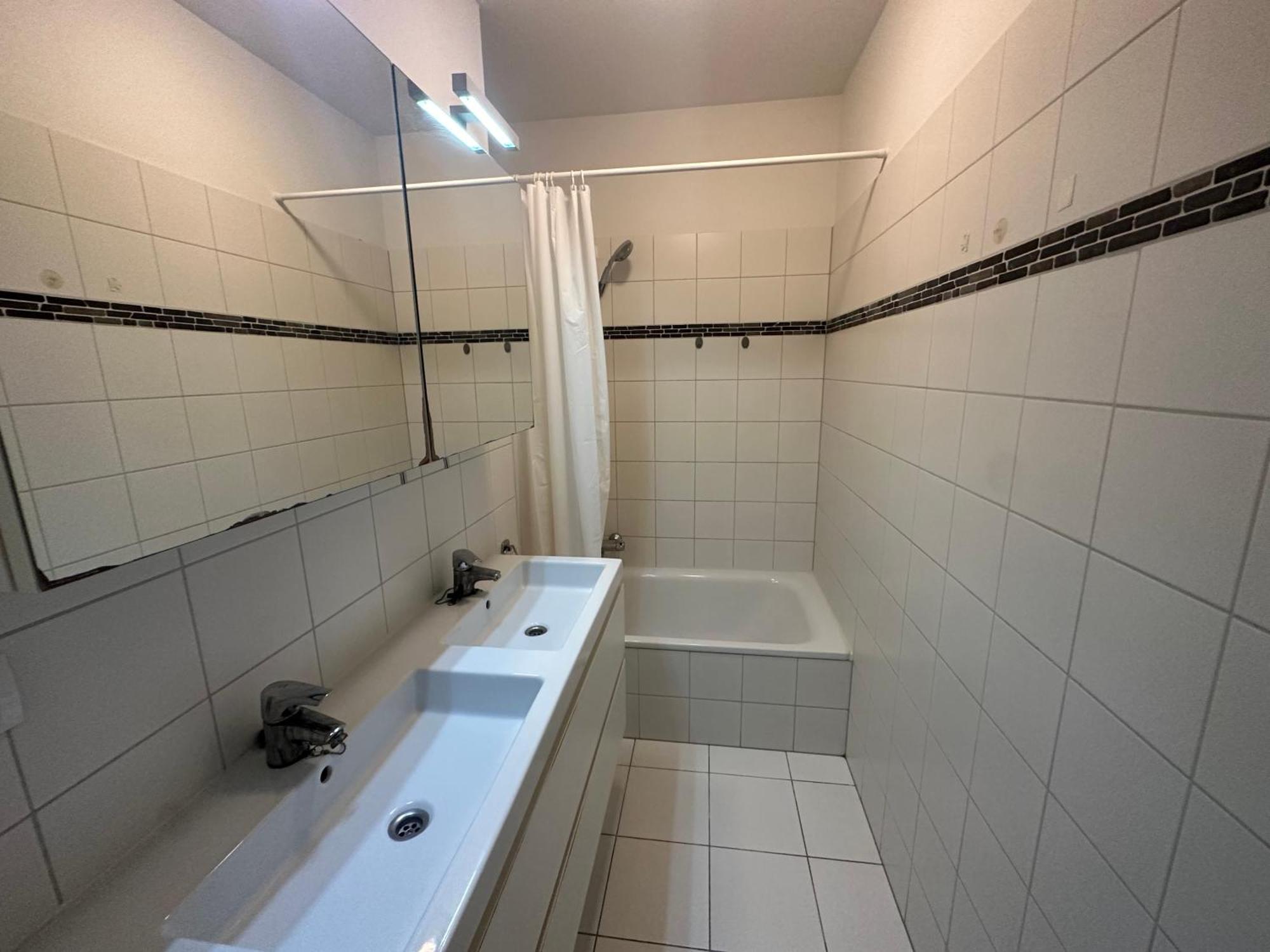 2 Bedroom Apartment In Center With Balcony Brussels Exterior photo